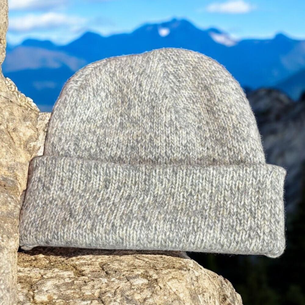 Wigwam Y2K Beanie Hat Gray Marled Knit Skull Cap Retro Ski Snowboard Made in USA
